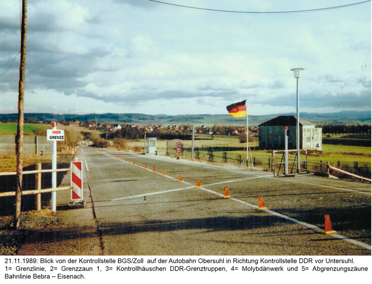 1989_11-21 Blick in Ri Untersuhl Grenzöffnung Autobahn Geschichtsverein Wildeck Mauerfall Gerstungen Untersuhl