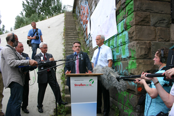 A1 Autobahnbrücke  Dr. Peter Ramsauer Michael Groschek Verkehrsminister Rheinbrücke 45
