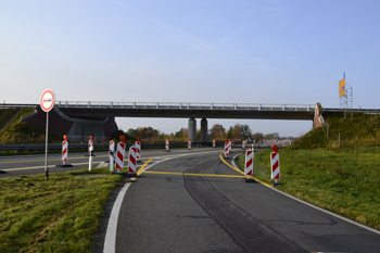 A20 Ostseeautobahn abgesackt Tribsees Straßendammrutschung Fahrbahnsenkung 386
