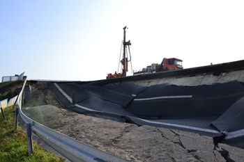 A20 Ostseeautobahn abgesackt Tribsees Stra�endammrutschung Fahrbahnsenkung 432