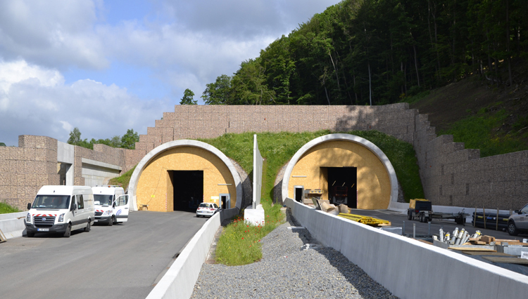 A44 Autobahn Kassel Eisenach Tunnel Küchen Tunnelbau 94