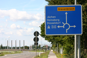 A540 Autobahnende Jüchen Grevenbroich-Süd Rommerskirchen B59n Anschluß Kreisverkehr 94
