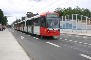 A 3 Bundesautobahn Ausbau achtstreifig Kölner Ring KVB Straßenbahn Köln Berliner Straße 70