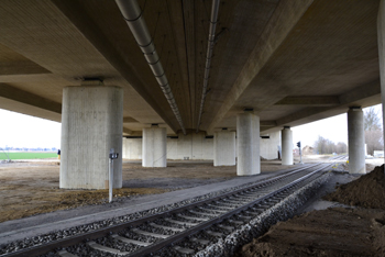 Abgebrannte Br�cke Autobahn A57 Dormagen K�ln Krefeld 59
