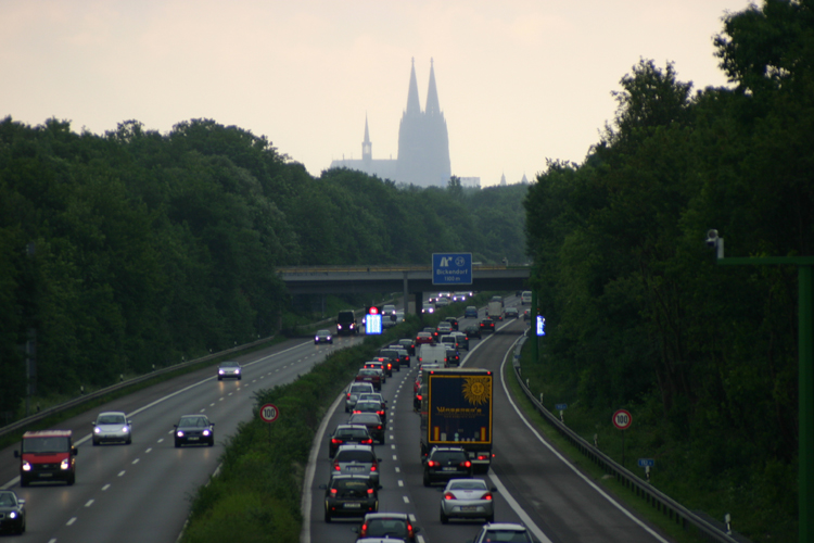 Autobahn A 57 Köln Temporäre Seitenstreifen Freigabe 35