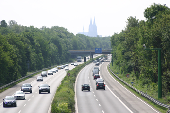 Autobahn A 57 Köln Temporäre Seitenstreifen Freigabe 87