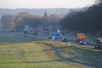 Autobahn A 8 Vollsperrung Albabstieg Drackensteiner Hang  Fahrbahndecke Hohenstadt 64