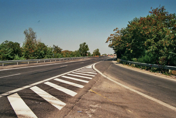 Autobahn Rum�nien A1 Autostrada Pitesti - Bukarest Bucuresti Rastst�tte Tankstelle km 36 01