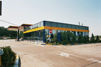 Autobahn Rum�nien A1 Autostrada Pitesti - Bukarest Bucuresti Rastst�tte mit Motel Petrom km 36 28