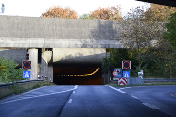 Autobahntunnel A46 D�sseldorf Universit�tstunnel  Tunnel Wersten 154