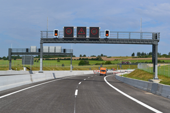 Autobahntunnel A 44 Schulbergtunnel Wechselverkehrszeichenbrücke 63