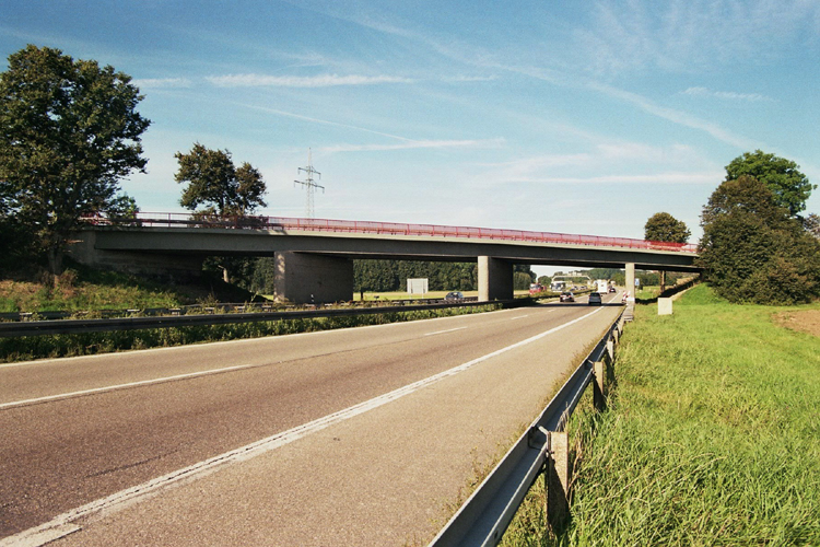Bundesautobahn A8 Kilometerstein Berliner Bär Merklingen  Widderstall 8