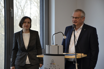 Dr. Anja Estel, Gesch�ftsbereichsleiterin Verkehrszentrale Leverkusen Thomas Ganz 69