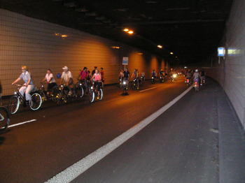 Essen Tunnel A 40 Ruhrschnellweg Still-Leben 81