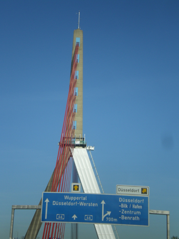 Fleher Br�cke Autobahn A46 Rheinbr�cke D�sseldorf Neuss Uedesheim 576