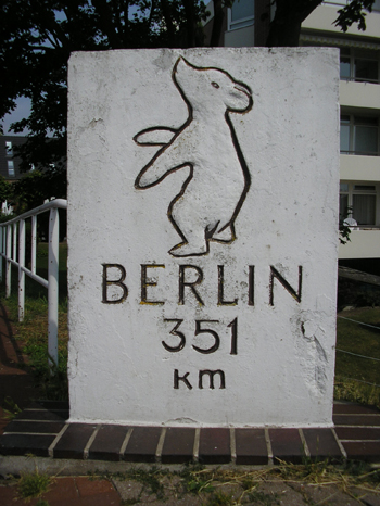 Kilometerstein Berliner B�r Gr�mitz