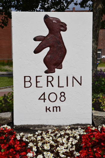 Kilometerstein Berliner B�r Heide in Schleswig-Holstein 4