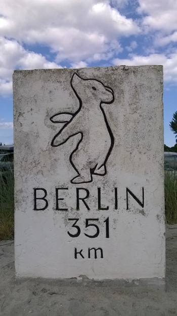 Kilometerstein Berliner B�r Meilenstein B�renstein Gr�mitz 2017