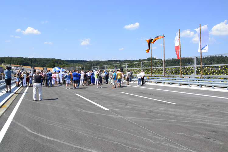 Lautertalbrücke Autobahnbrücke Kaiserslautern Verkehrsfreigabe 30