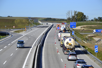 Neue Autobahn A94 Eröffnung erste Fahrzeuge Inbetriebnahme Verkehrsfreigabe Erstbefahrer Heldenstein 04