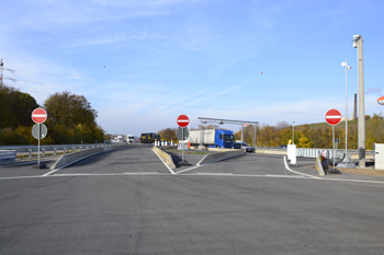 Rheinbrücke Duisburg Neuenkamp Autobahn A 40 Lkw-Waage zulässiges Gesamtgewicht 06