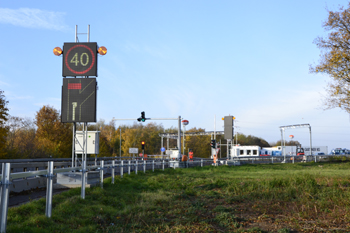 Rheinbrücke Duisburg Neuenkamp Autobahn A 40 Lkw-Waage zulässiges Gesamtgewicht 84
