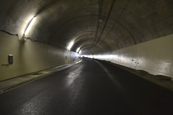 A44 Autobahn Kassel Eisenach Tunnel Küchen Tunnelbau 69