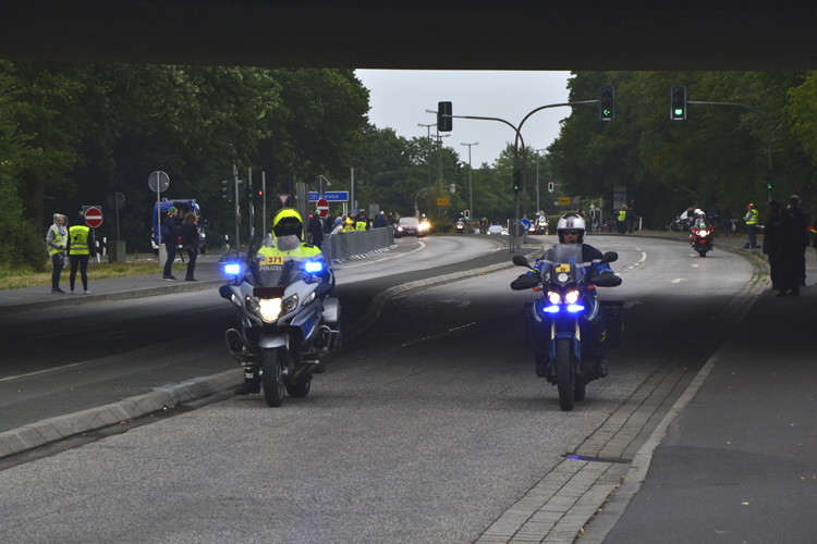 Tour de France Deutschland Autobahnsperrung A 57 Anschlu�stelle Kaarst B�ttgen Neuss 88