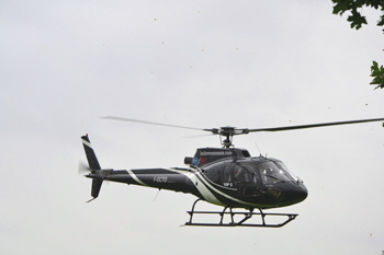Tour de France Hubschraubereinsatz Helikopter Deutschland Autobahnsperrung A 57 Anschlu�stelle Kaarst B�ttgen Neuss 60
