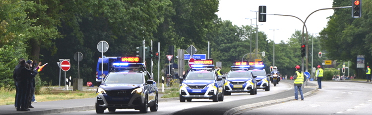 Tour de France Radrennen Rhein-Kreis-Neuss gesperrte Autobahn A 57 Kaarst B�ttgen 16