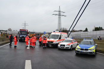 A30 Autobahn Verkehrsfreigabe Bad Oeynhausen Nordumfahrung Werrebr�cke  374