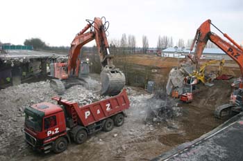 A57 Autobahn Dormagen Br�ckenabri� Vollsperrung Br�ckenbrand 42