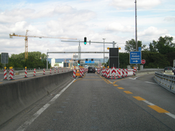 A643 Lkw Sperre Autobahn Rheinbr�cke Wiebaden Schierstein Mainz Mombach 06