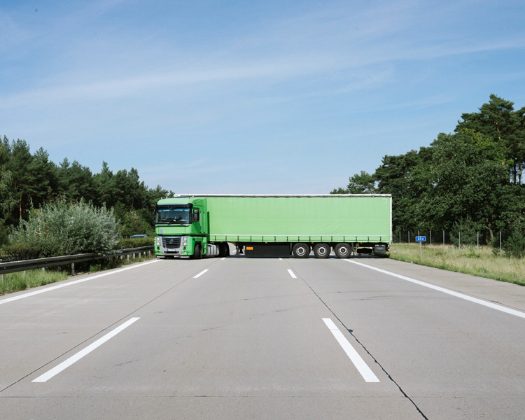 AUTOBAHN_Bildrechte J�rg Br�ggemann