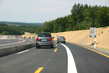 Autobahn A8 Karlsruhe Stuttgart N�ttingen 9936