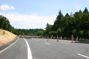 Autobahn A8 Karlsruhe Stuttgart Vollausbau Pfinztalbr�cke N�ttingen 45