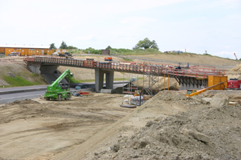 Autobahn A8 Karlsruhe Stuttgart sechsstreifiger Autobahnausbau Karlsbad N�ttingen �berf�hrungsbauwerk Br�cke 83