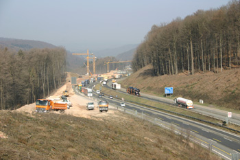 Autobahn Frankfurt - Würzburg Spessartaufsteig Weibersbrunn Kauppenaufstieg Aschaffquelle 59