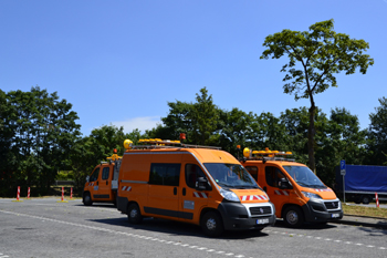 Autobahn M�ll sammeln Verkehrsminister Al-Wazir Autobahnparkplatz Thei�tal Niedernhausen 18