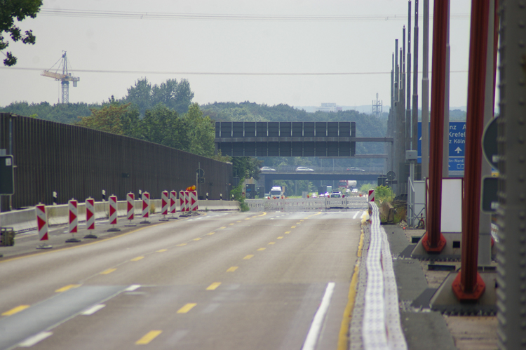 Autobahnbr�cke A1 Leverkusen K�ln-Merkenich Rheinbr�cke Vollsperrung 09
