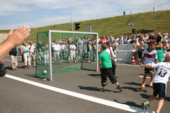 Autobahner�ffnung  Hessisch-Lichtenau A44 Kassel - Eisenach48
