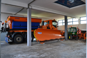 Autobahnmeisterei Hösbach Straßenbetriebsdienst Straßenwärter Schneepflug 55