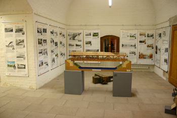 Autobahnmuseum Reichsstraßen Verkehrsgeschichte Fernstraßen Brückenbau Fugenverguß