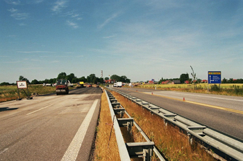 Bundesautobahn A1 �bergang B 207  028_25