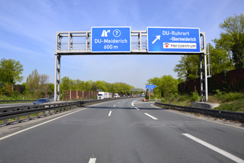 Bundesautobahn A59 Duisburg Meiderich Brand Br�cken Schaden Sperrung 37