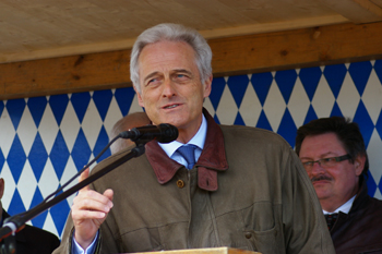 Bundesverkehrsminister Dr. Peter Ramsauer 8