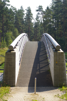 Erste Deutsche Autobahnrastst�tte Rodaborn Trpitis Bratwurst Rasthof Rastanlage Parkplatz 45