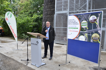 Oliver Krischer Minister für Umwelt, Naturschutz und Verkehr des Landes Nordrhein-Westfalen Rheinbrücke Uerdingen 55