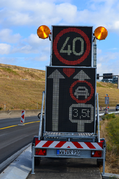 Rheinbr�cke Leverkusen K�ln Autobahnbr�cke Lkw-Sperre Schrankenanlage 108