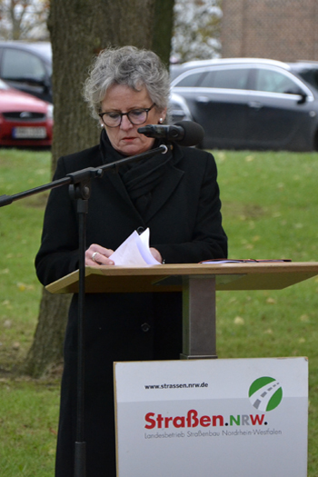 Stra�enbetriebsdienst Stra�enw�rter Autobahnmeister Elfriede Sauerwein Braksiek23